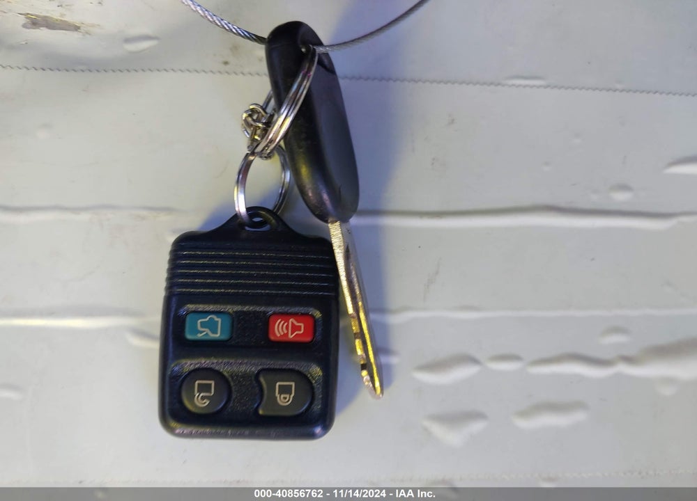 2010 FORD FOCUS SES VIN: 1FAHP3GN5AW147727