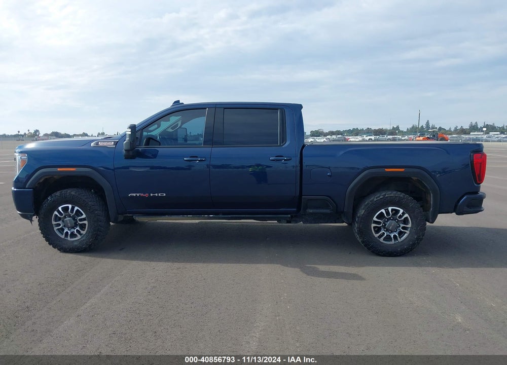 2022 GMC SIERRA 2500HD 4WD STANDARD BED AT4 VIN: 1GT49PEYXNF321451