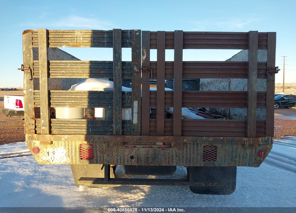 2001 GMC SIERRA 3500 CHASSIS SL VIN: 1GDJK34U41F111089