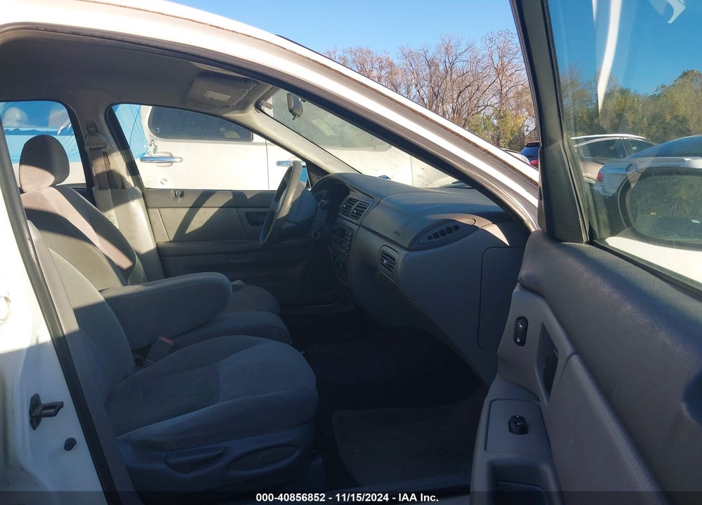 2004 FORD TAURUS SE VIN: 1FAFP53U64G183909