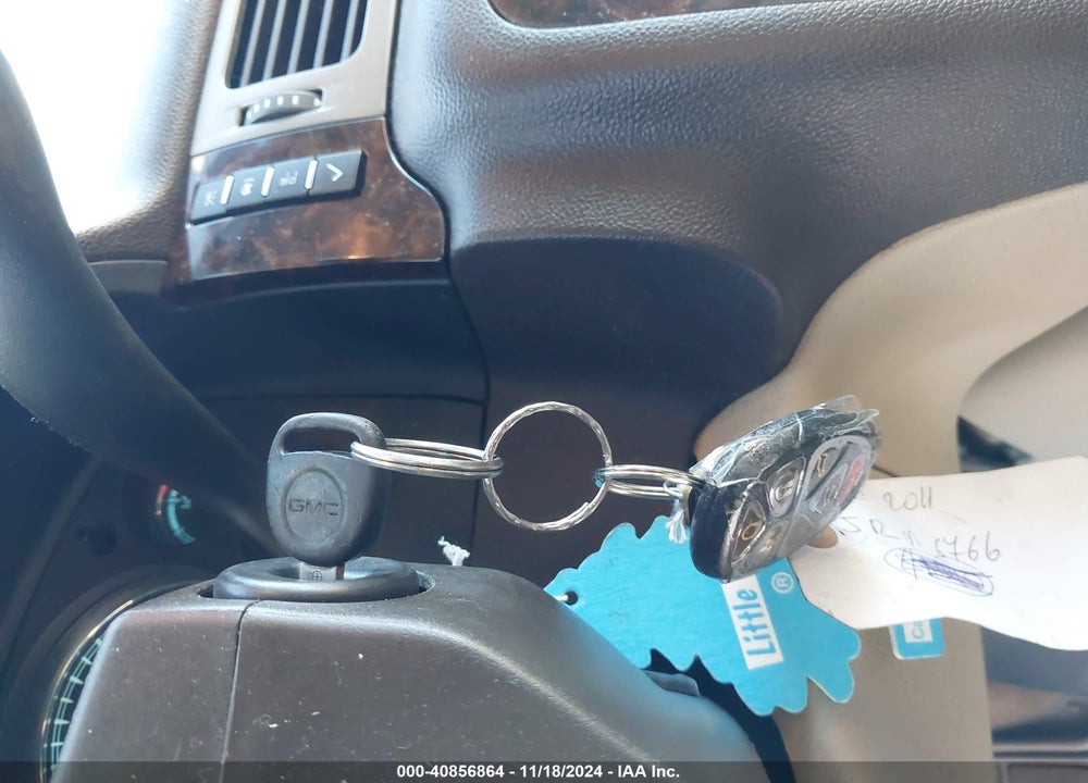 2011 GMC YUKON DENALI VIN: 1GKS2EEF4BR308112