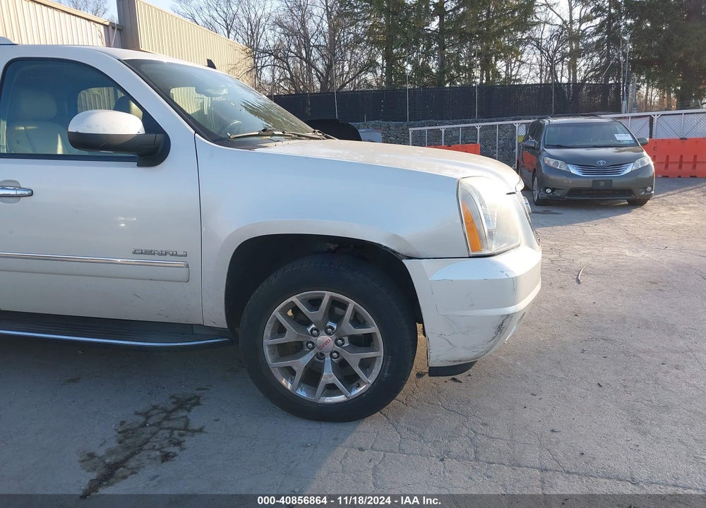 2011 GMC YUKON DENALI VIN: 1GKS2EEF4BR308112