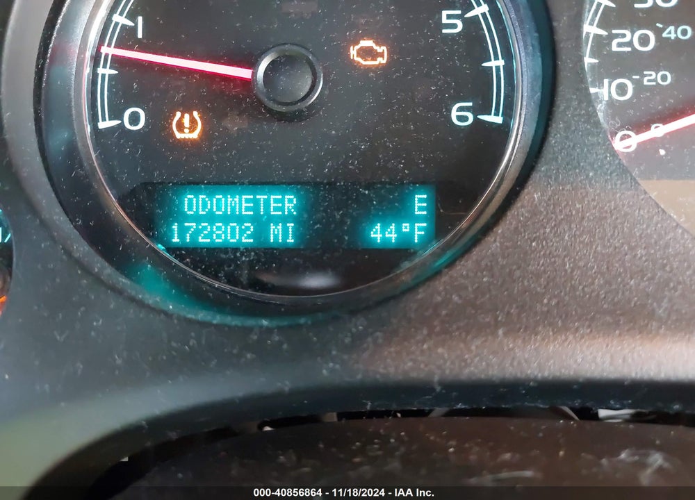 2011 GMC YUKON DENALI VIN: 1GKS2EEF4BR308112