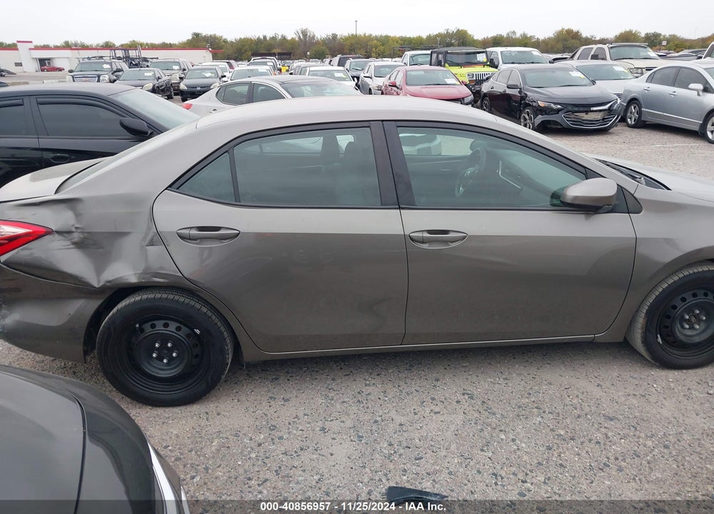 2018 TOYOTA COROLLA LE VIN: 2T1BURHE0JC026526