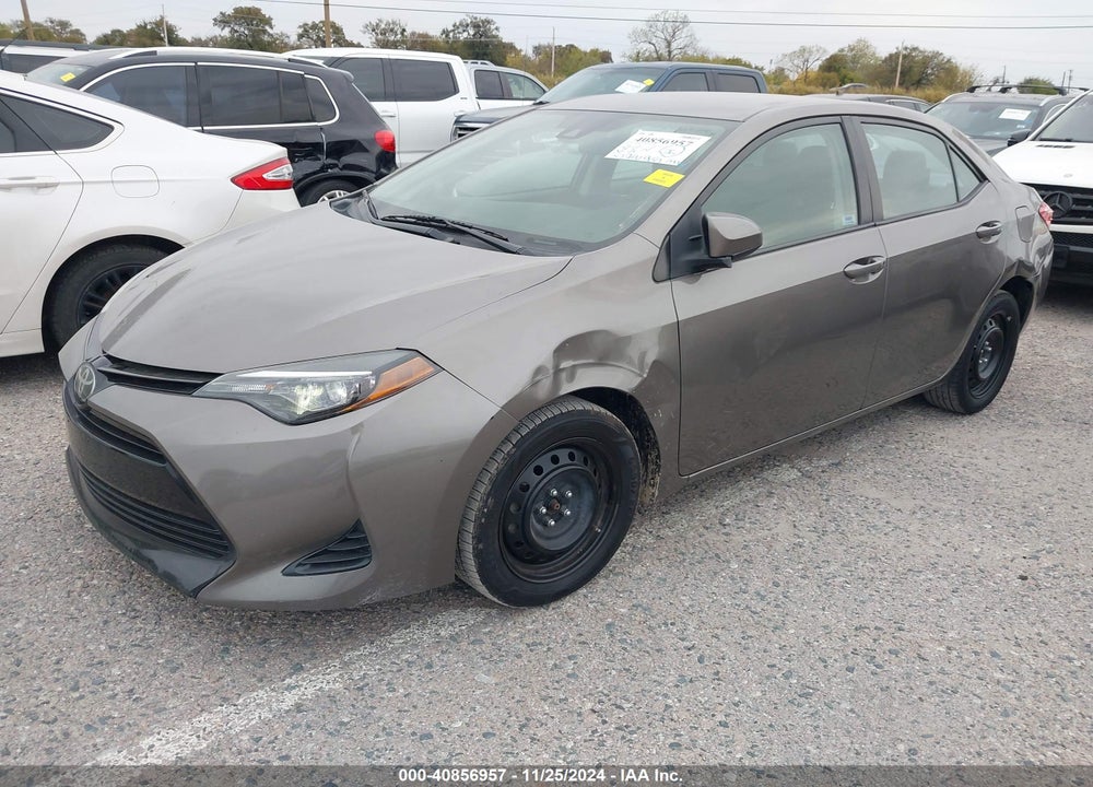 2018 TOYOTA COROLLA LE VIN: 2T1BURHE0JC026526