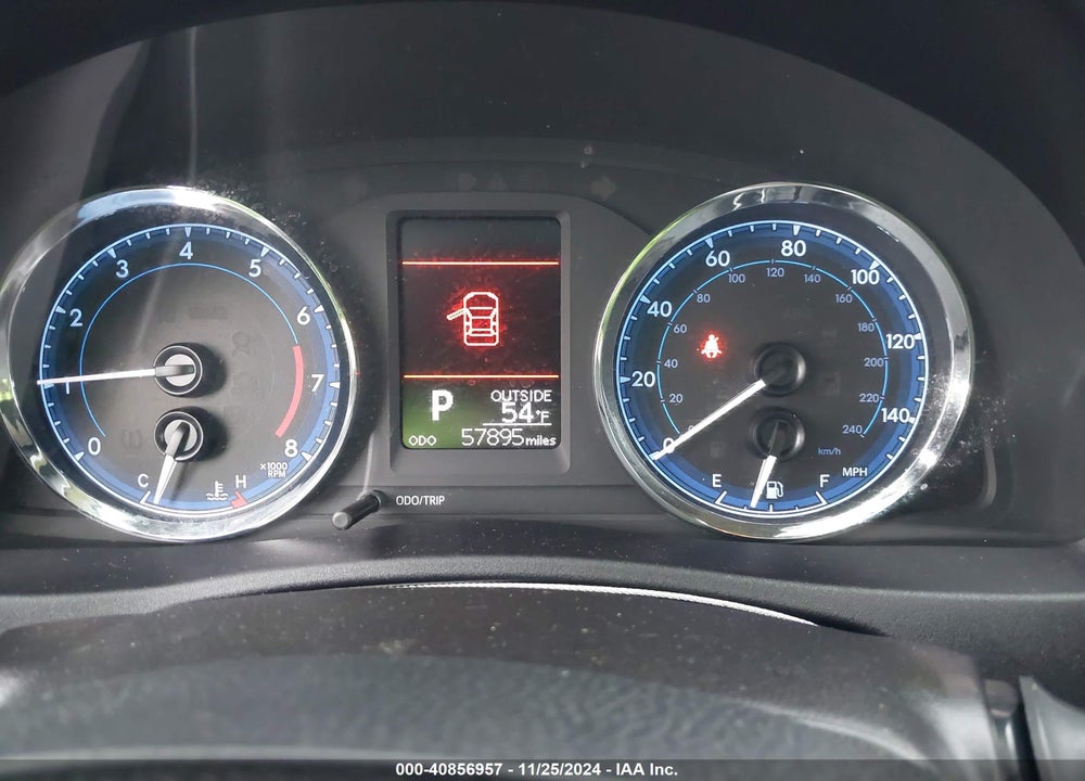 2018 TOYOTA COROLLA LE VIN: 2T1BURHE0JC026526