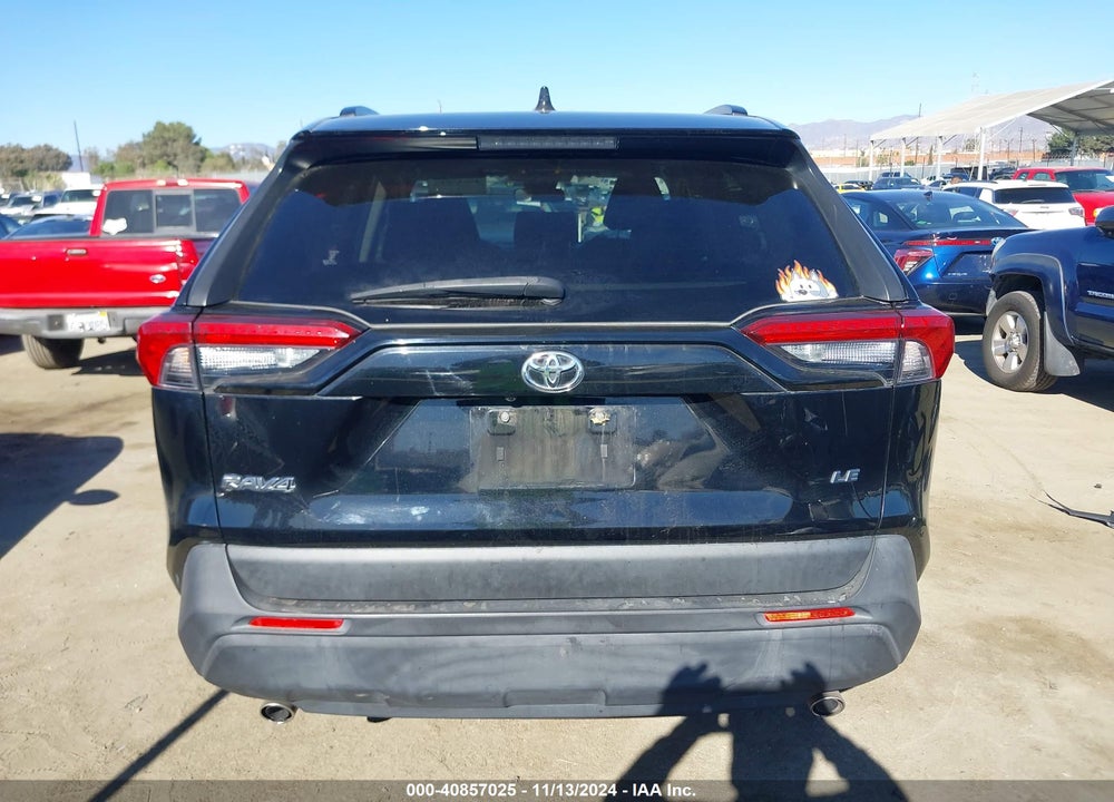 2019 TOYOTA RAV4 LE VIN: JTMH1RFV7KD015887