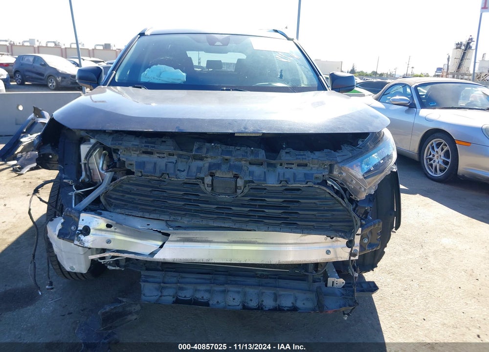 2019 TOYOTA RAV4 LE VIN: JTMH1RFV7KD015887