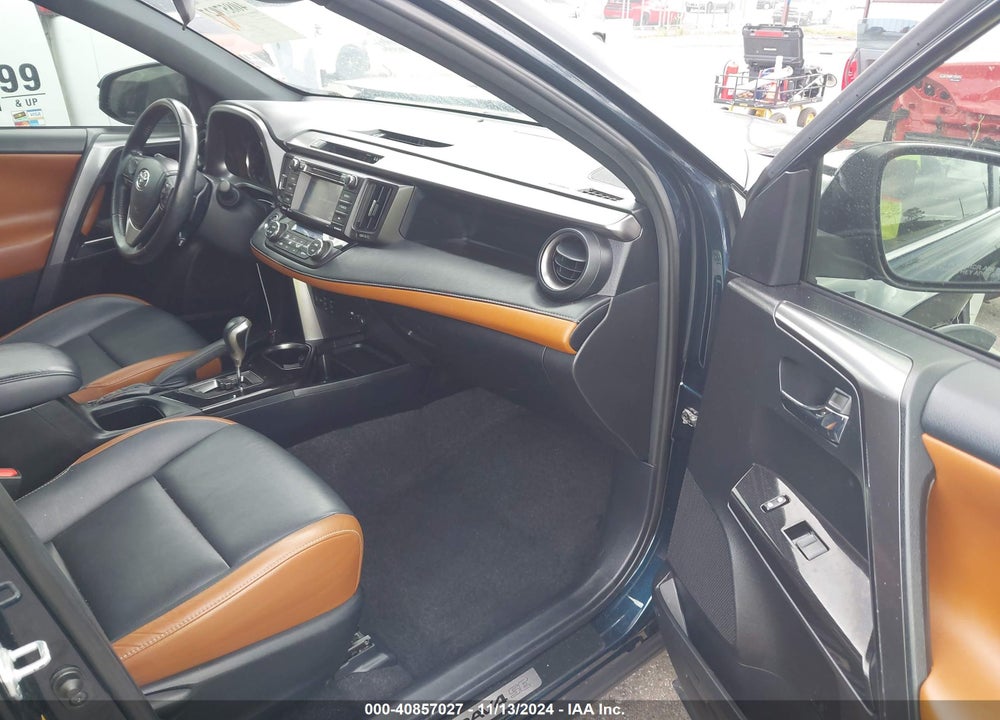 2017 TOYOTA RAV4 SE VIN: JTMNFREV9HJ714521