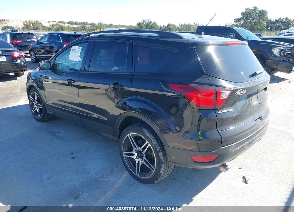 2019 FORD ESCAPE SEL VIN: 1FMCU0HD8KUA92555