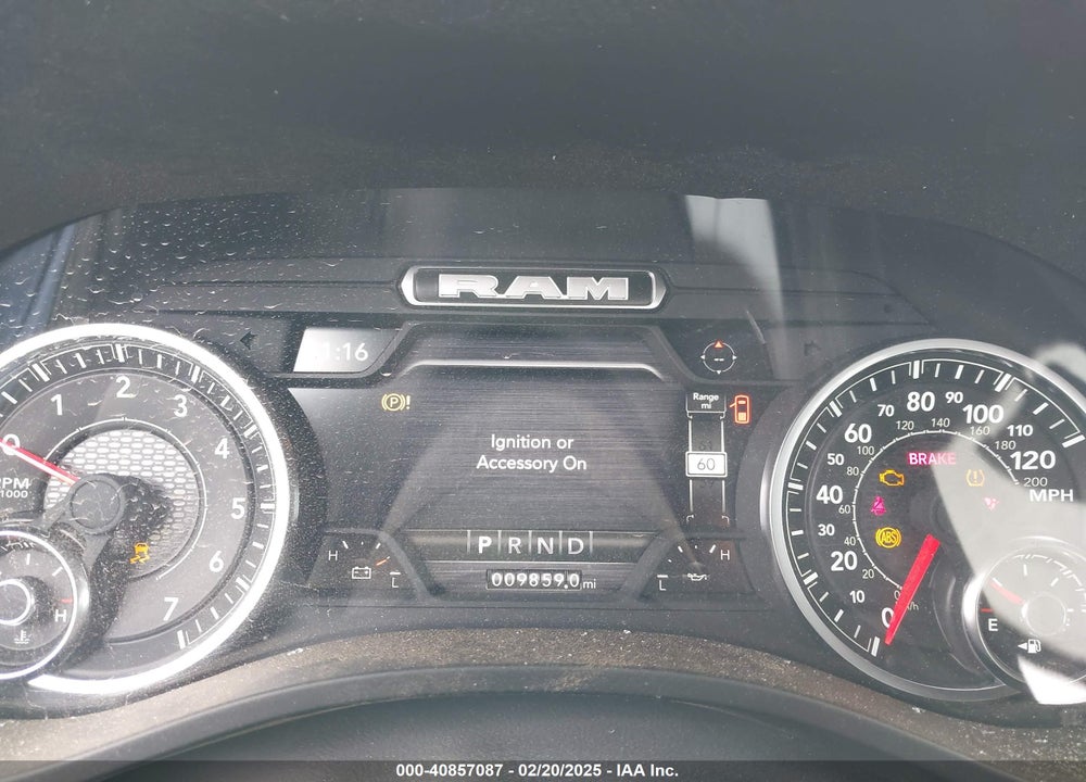 2024 RAM 1500 VIN: 1C6SRFFT2RN141176