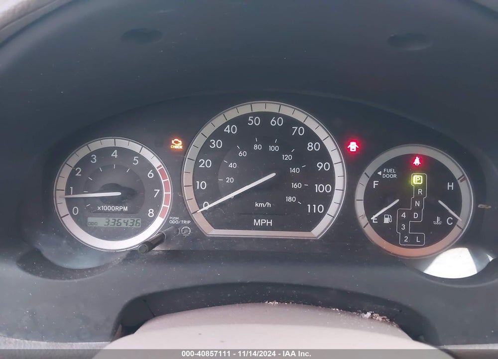 2004 TOYOTA SIENNA XLE VIN: 5TDZA22C44S169187