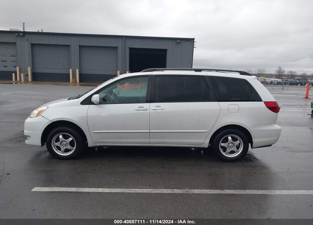 2004 TOYOTA SIENNA XLE VIN: 5TDZA22C44S169187