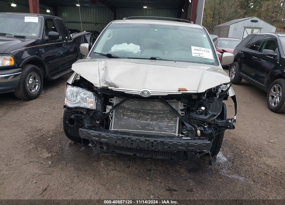 2009 CHRYSLER TOWN & COUNTRY TOURING VIN: 2A8HR54X89R657041
