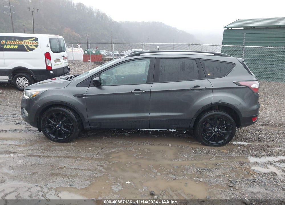2017 FORD ESCAPE SE VIN: 1FMCU9GD4HUA11677