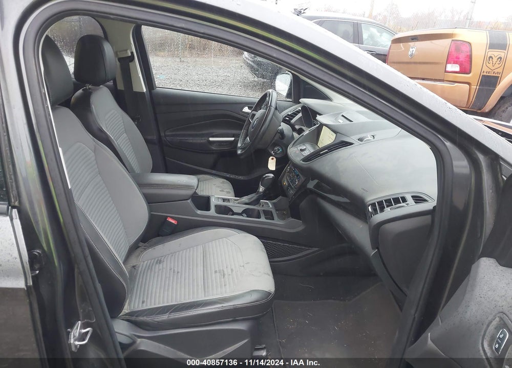 2017 FORD ESCAPE SE VIN: 1FMCU9GD4HUA11677