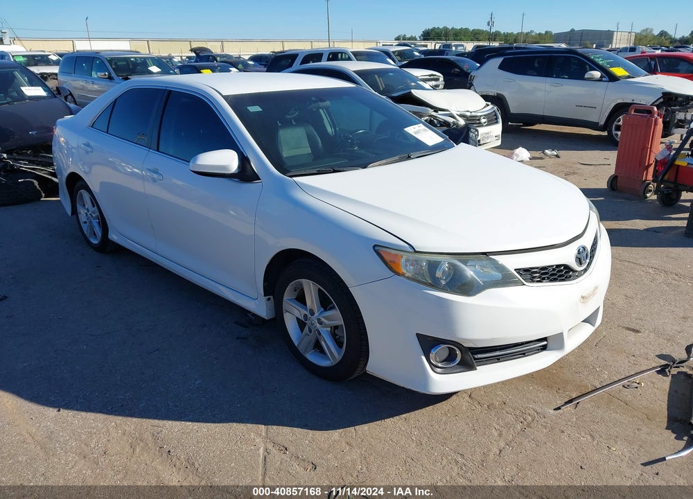 2013 TOYOTA CAMRY SE VIN: 4T1BF1FK6DU699859