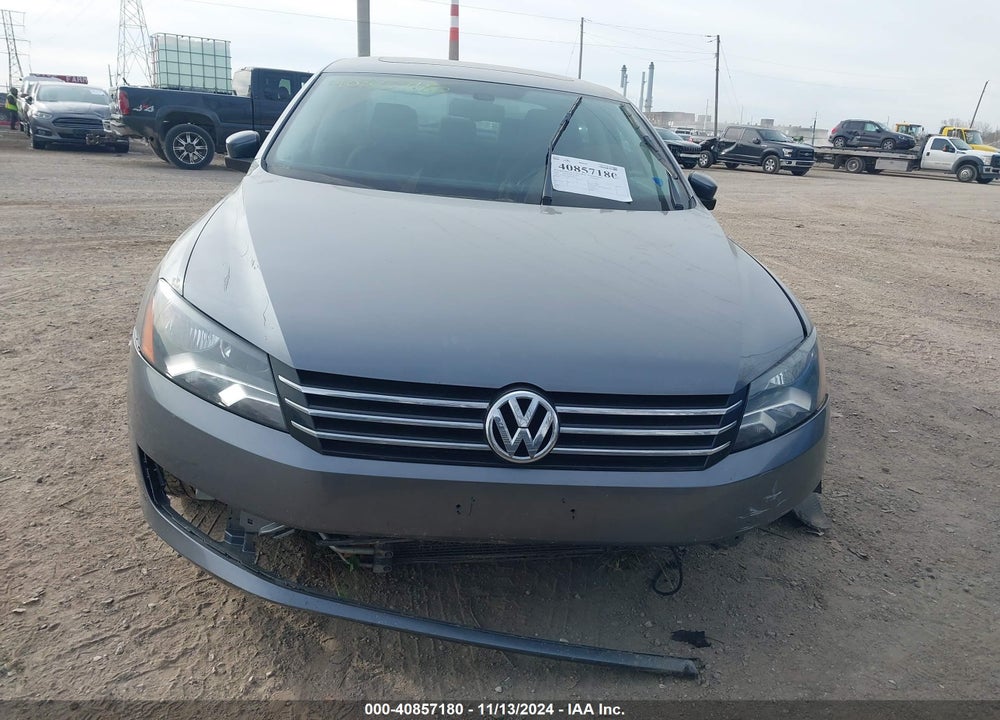 2013 VOLKSWAGEN PASSAT 2.5L SE VIN: 1VWBP7A30DC089818