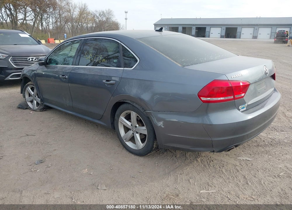 2013 VOLKSWAGEN PASSAT 2.5L SE VIN: 1VWBP7A30DC089818