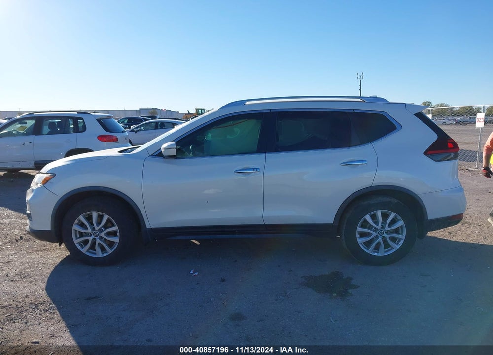 2019 NISSAN ROGUE SV VIN: JN8AT2MT5KW251757