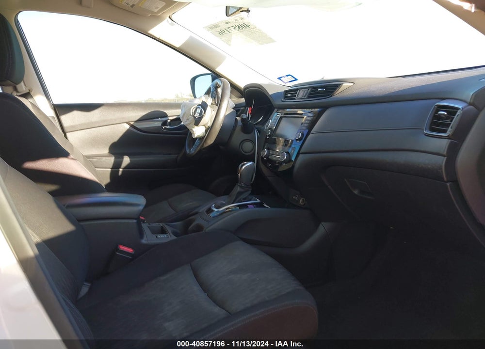 2019 NISSAN ROGUE SV VIN: JN8AT2MT5KW251757