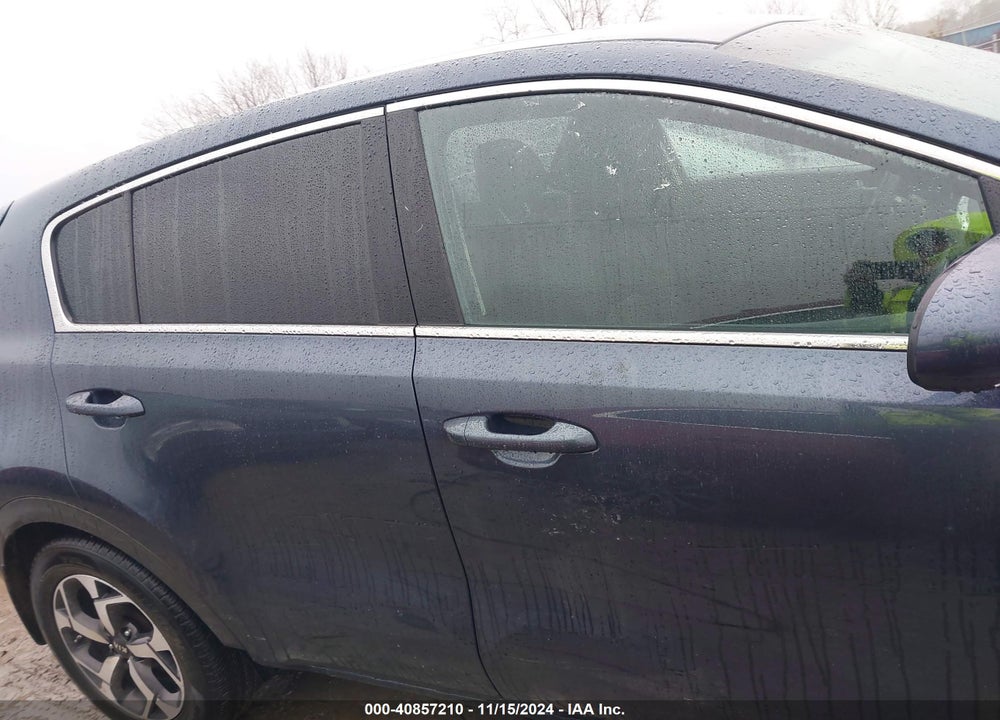 2022 KIA SPORTAGE LX VIN: KNDPMCAC5N7987562