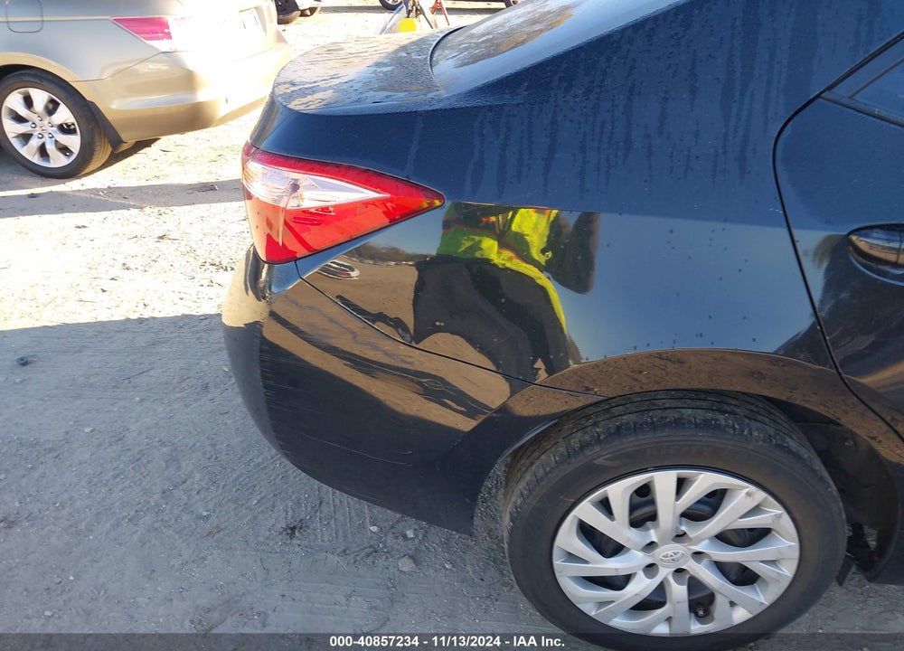 2019 TOYOTA COROLLA LE VIN: 5YFBURHE3KP877690