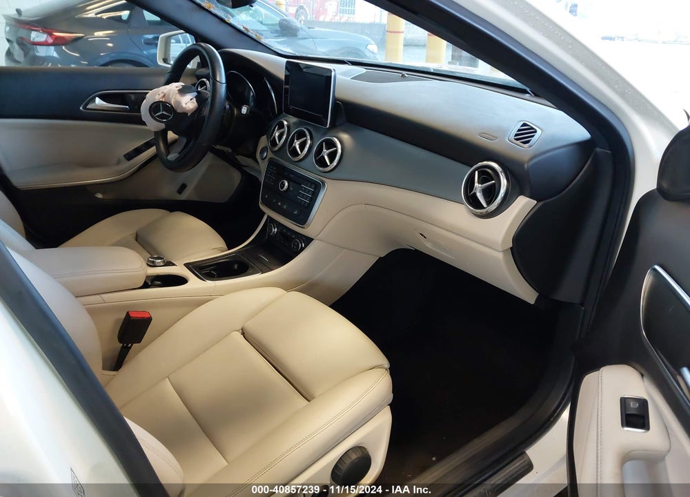 2016 MERCEDES-BENZ GLA 250 4MATIC VIN: WDCTG4GB5GJ277233