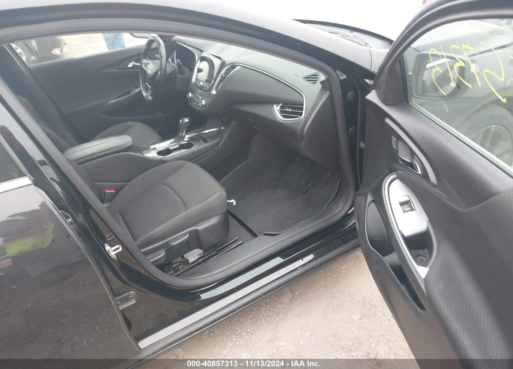 2018 CHEVROLET MALIBU LT VIN: 1G1ZD5ST3JF286837