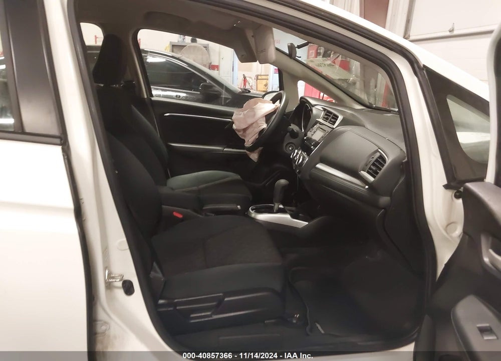 2016 HONDA FIT LX VIN: JHMGK5H50GS012944