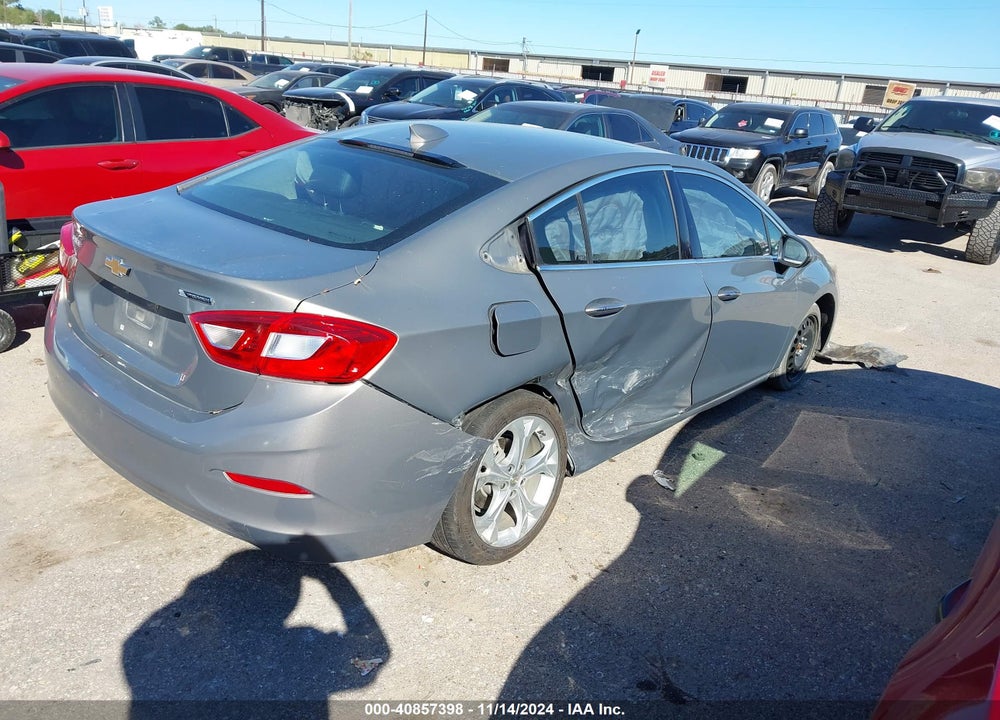 2017 CHEVROLET CRUZE VIN: 1G1BF5SM8H7222432