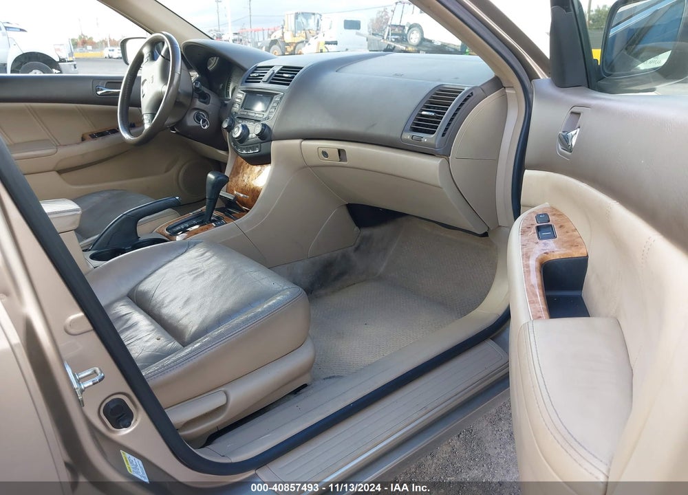 2004 HONDA ACCORD 2.4 EX VIN: 1HGCM56884A168773