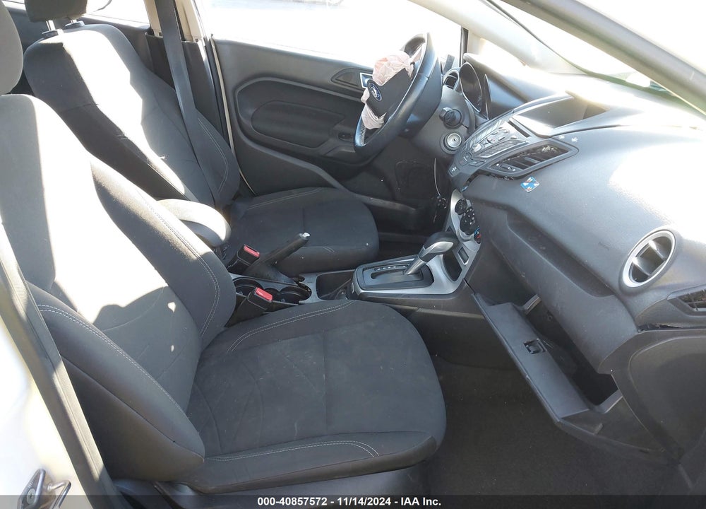 2015 FORD FIESTA SE VIN: 3FADP4EJ3FM211016