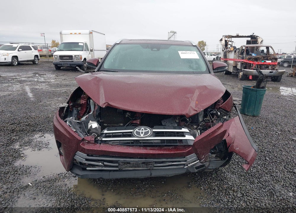 2017 TOYOTA HIGHLANDER LIMITED/PLATINUM VIN: 5TDDZRFH5HS387131