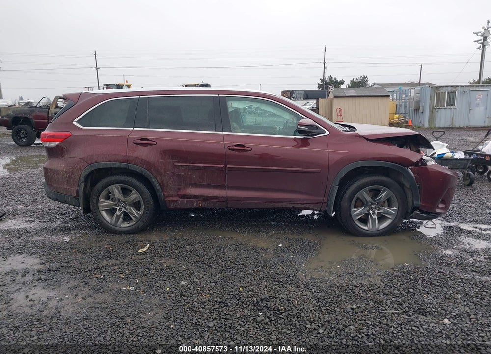 2017 TOYOTA HIGHLANDER LIMITED/PLATINUM VIN: 5TDDZRFH5HS387131