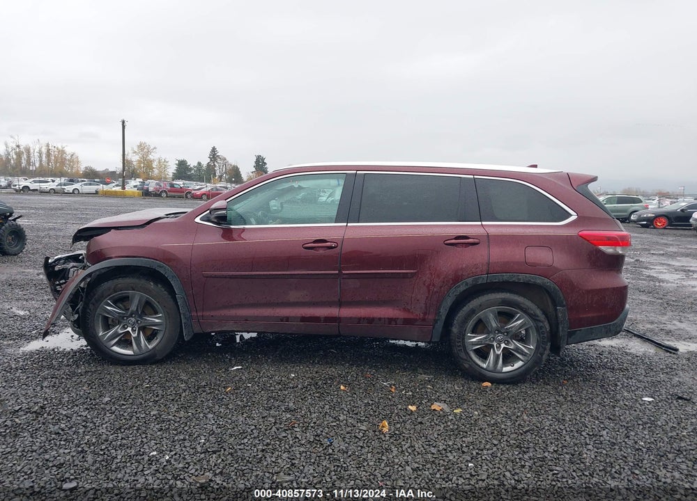 2017 TOYOTA HIGHLANDER LIMITED/PLATINUM VIN: 5TDDZRFH5HS387131