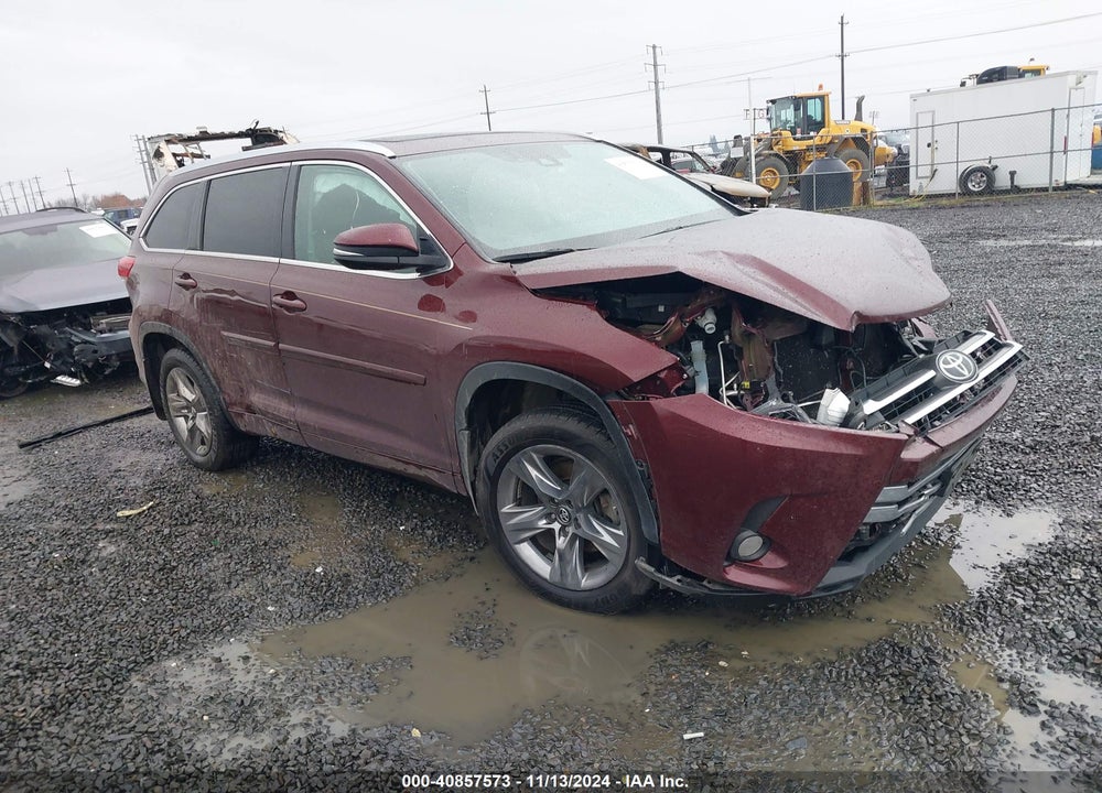 2017 TOYOTA HIGHLANDER LIMITED/PLATINUM VIN: 5TDDZRFH5HS387131