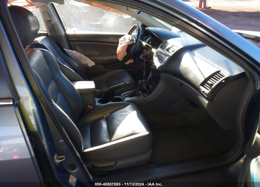 2007 HONDA ACCORD 2.4 EX VIN: 1HGCM56867A023817