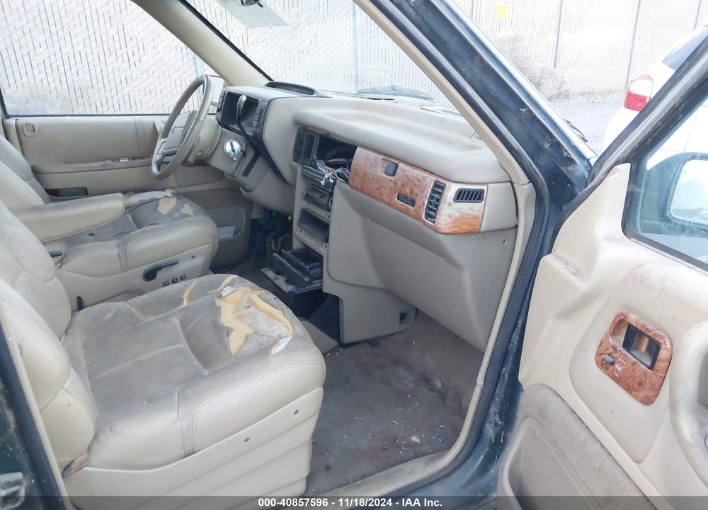 1992 CHRYSLER TOWN & COUNTRY VIN: 1C4GK54RXNX258099