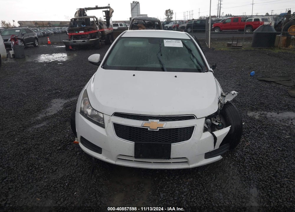 2014 CHEVROLET CRUZE 1LT AUTO VIN: 1G1PC5SB6E7106669