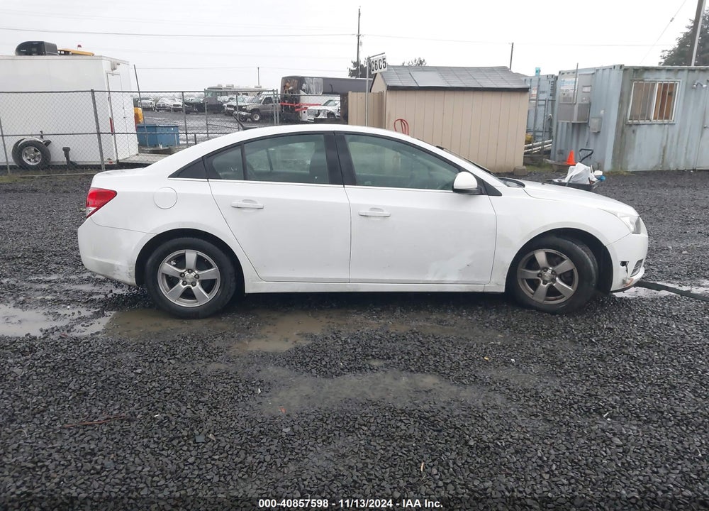 2014 CHEVROLET CRUZE 1LT AUTO VIN: 1G1PC5SB6E7106669