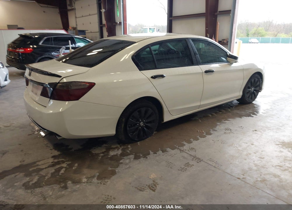 2013 HONDA ACCORD EX VIN: 1HGCR2F78DA031131