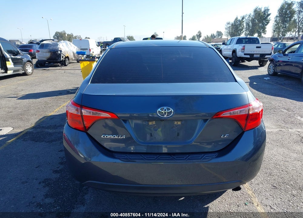 2018 TOYOTA COROLLA LE VIN: 5YFBURHE1JP795312