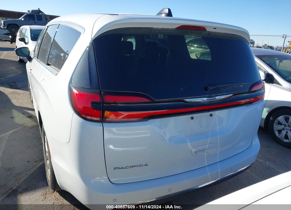 2023 CHRYSLER PACIFICA TOURING L VIN: 2C4RC1BG1PR605997