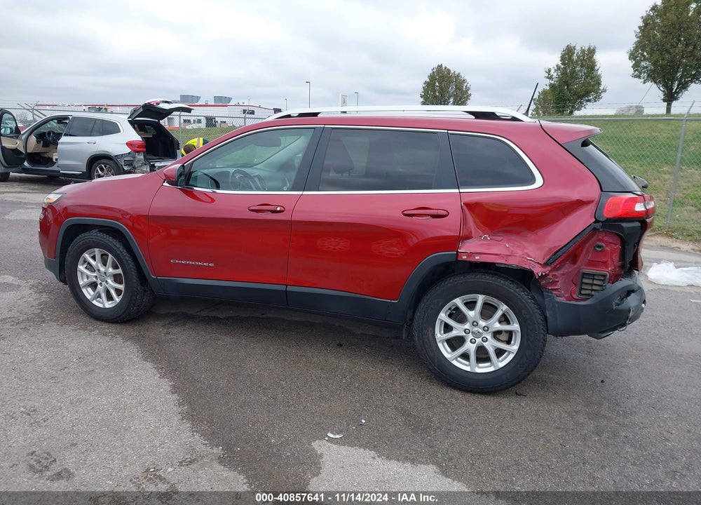 2017 JEEP CHEROKEE LATITUDE FWD VIN: 1C4PJLCB3HW586860