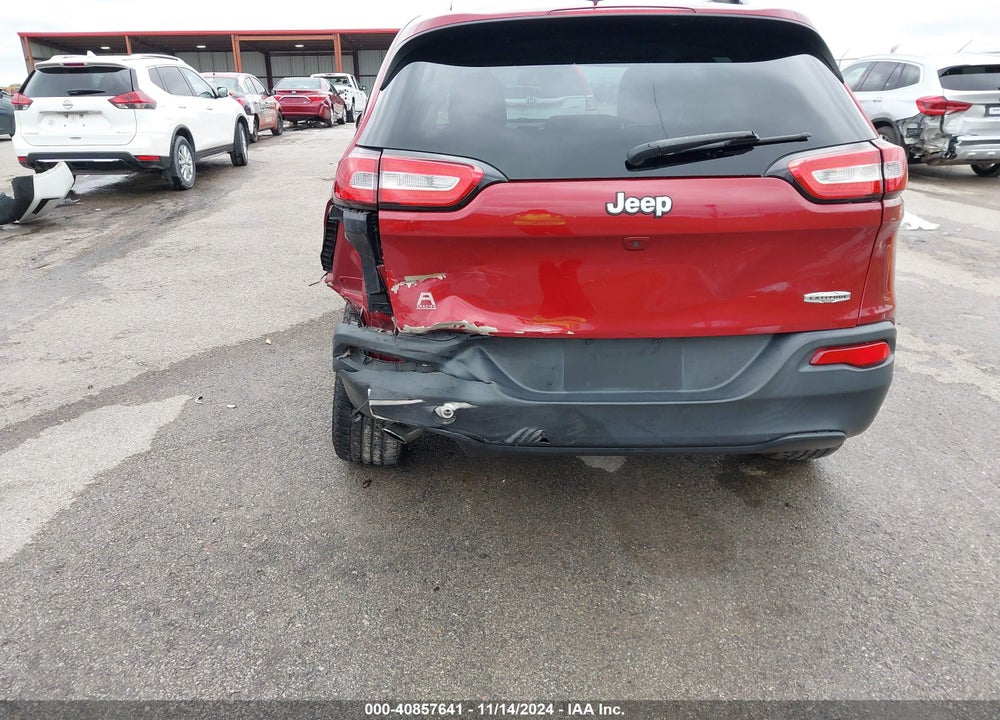 2017 JEEP CHEROKEE LATITUDE FWD VIN: 1C4PJLCB3HW586860