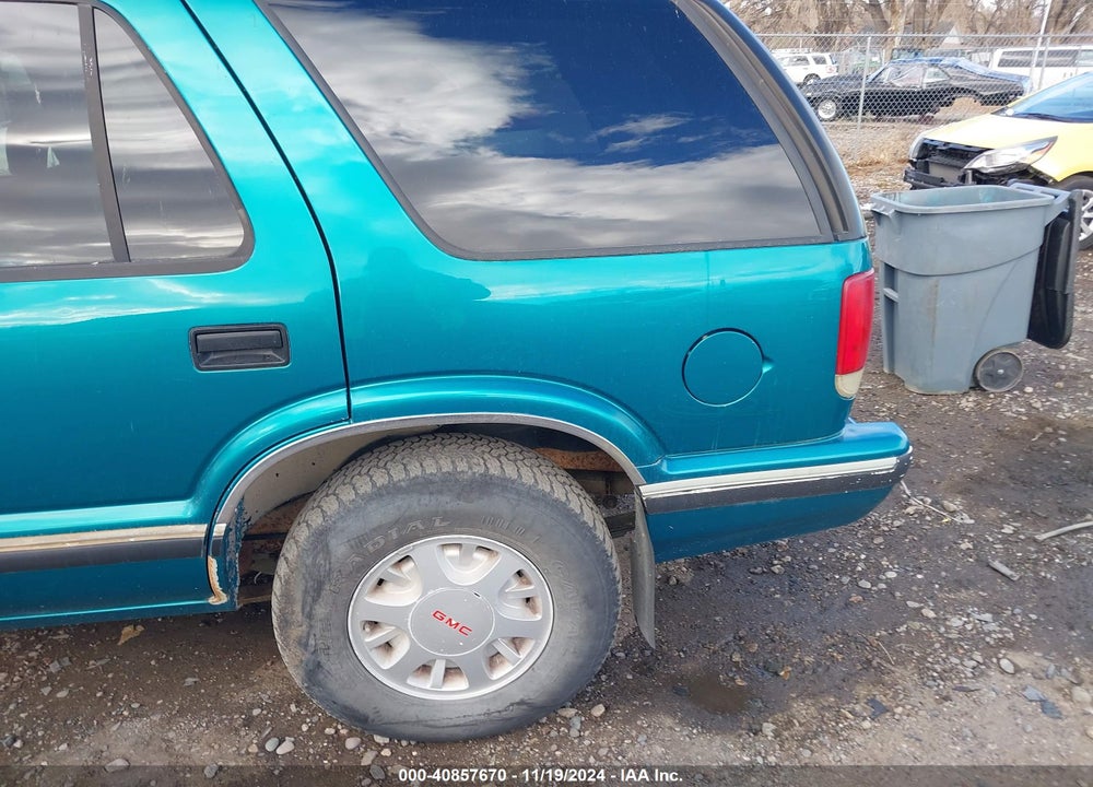1996 CHEVROLET BLAZER VIN: 1GNDT13W4T2167024