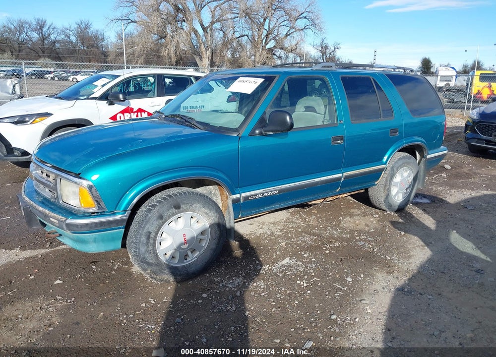 1996 CHEVROLET BLAZER VIN: 1GNDT13W4T2167024