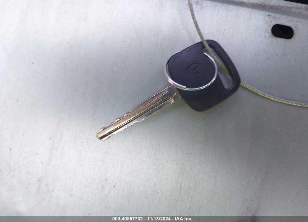 2004 TOYOTA MATRIX/XR VIN: 2T1KR32E34C298807