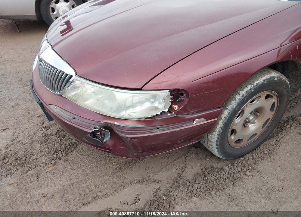 2002 LINCOLN CONTINENTAL VIN: 1LNHM97V72Y701583